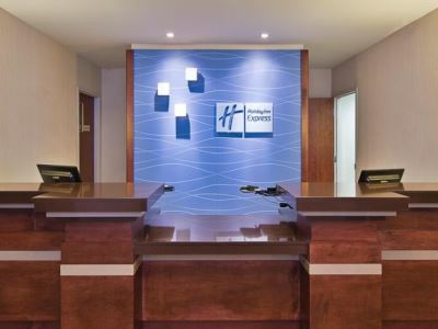 Express & Airport By Ihg