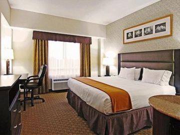 Hotel Express & Airport By Ihg Ottawa